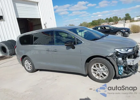 2025 Chrysler Pacifica Select из США, поврежденный, VIN 2C4RC1BG8SR538923